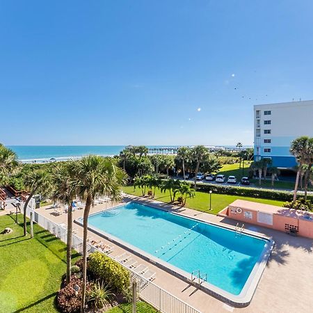 Cocoa Beach Towers Extérieur photo