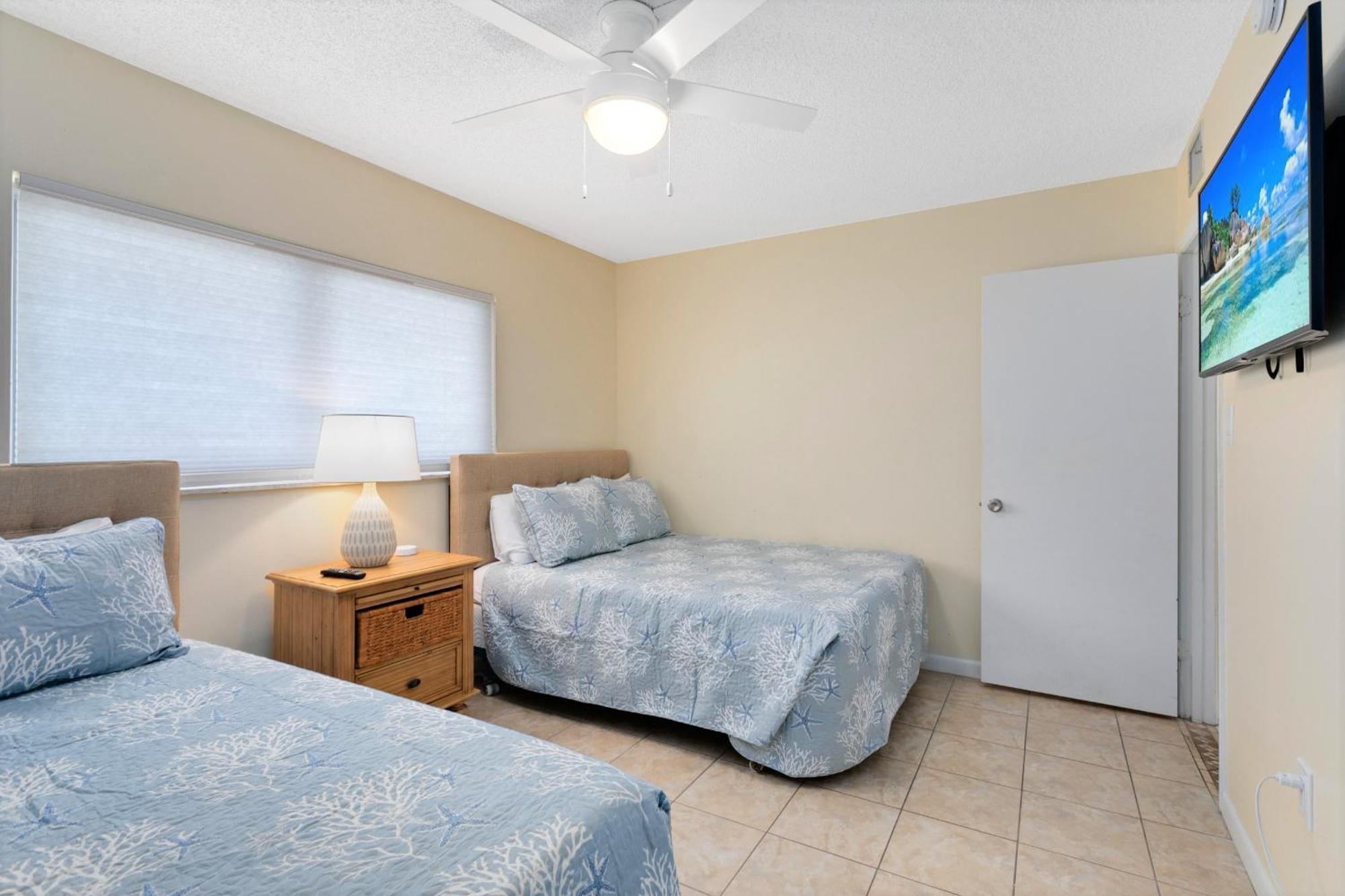 Cocoa Beach Towers Chambre photo