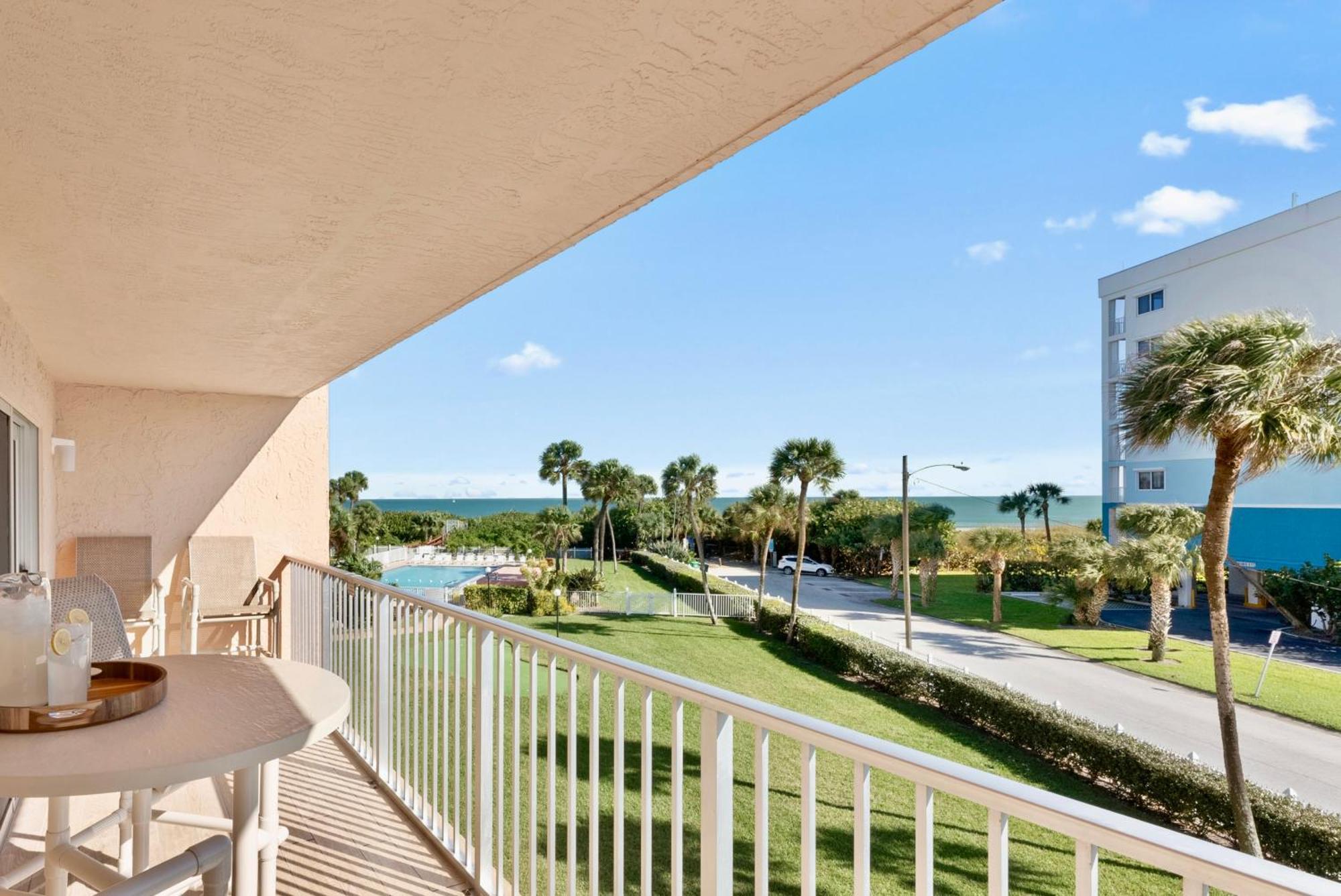 Cocoa Beach Towers Chambre photo