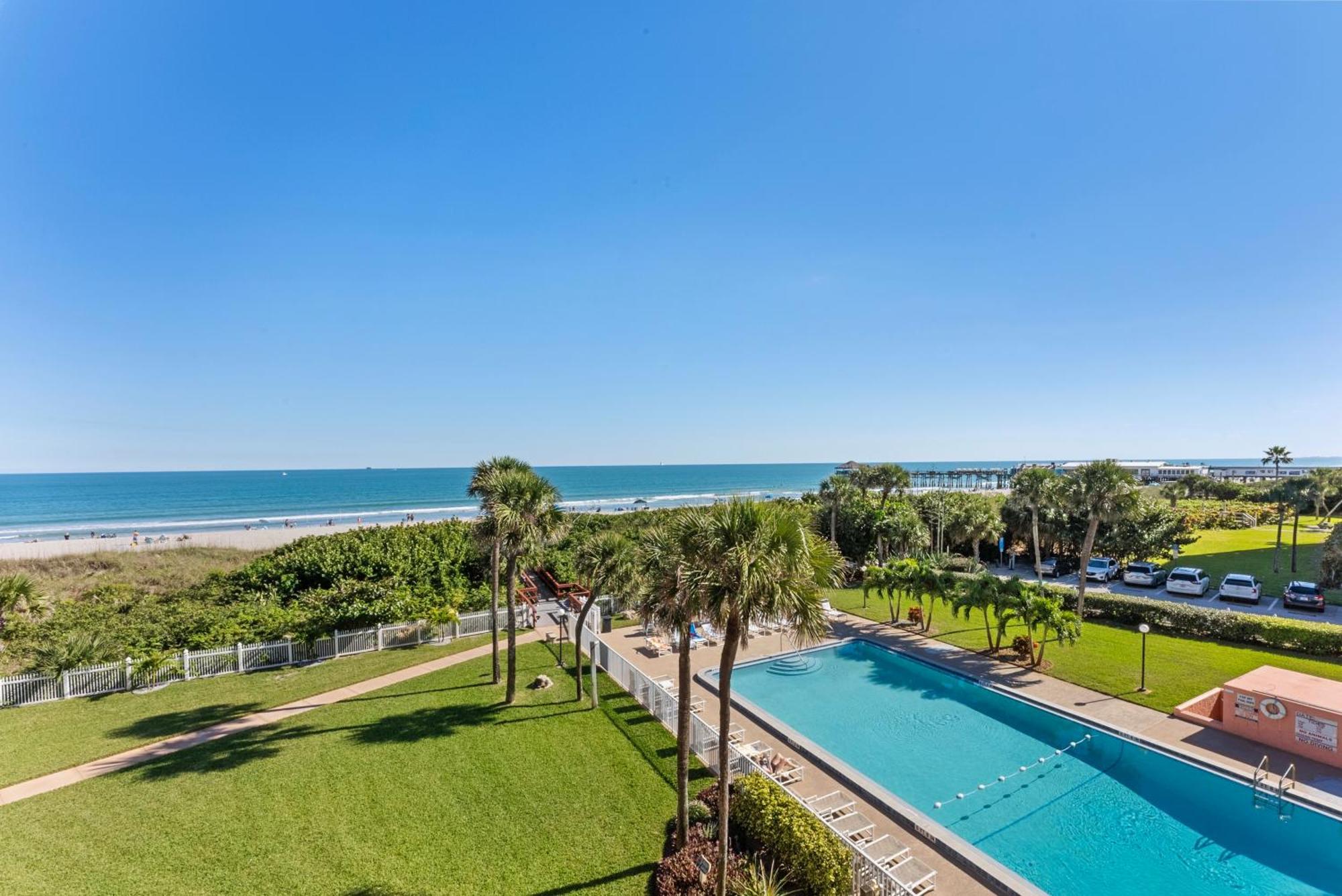 Cocoa Beach Towers Chambre photo