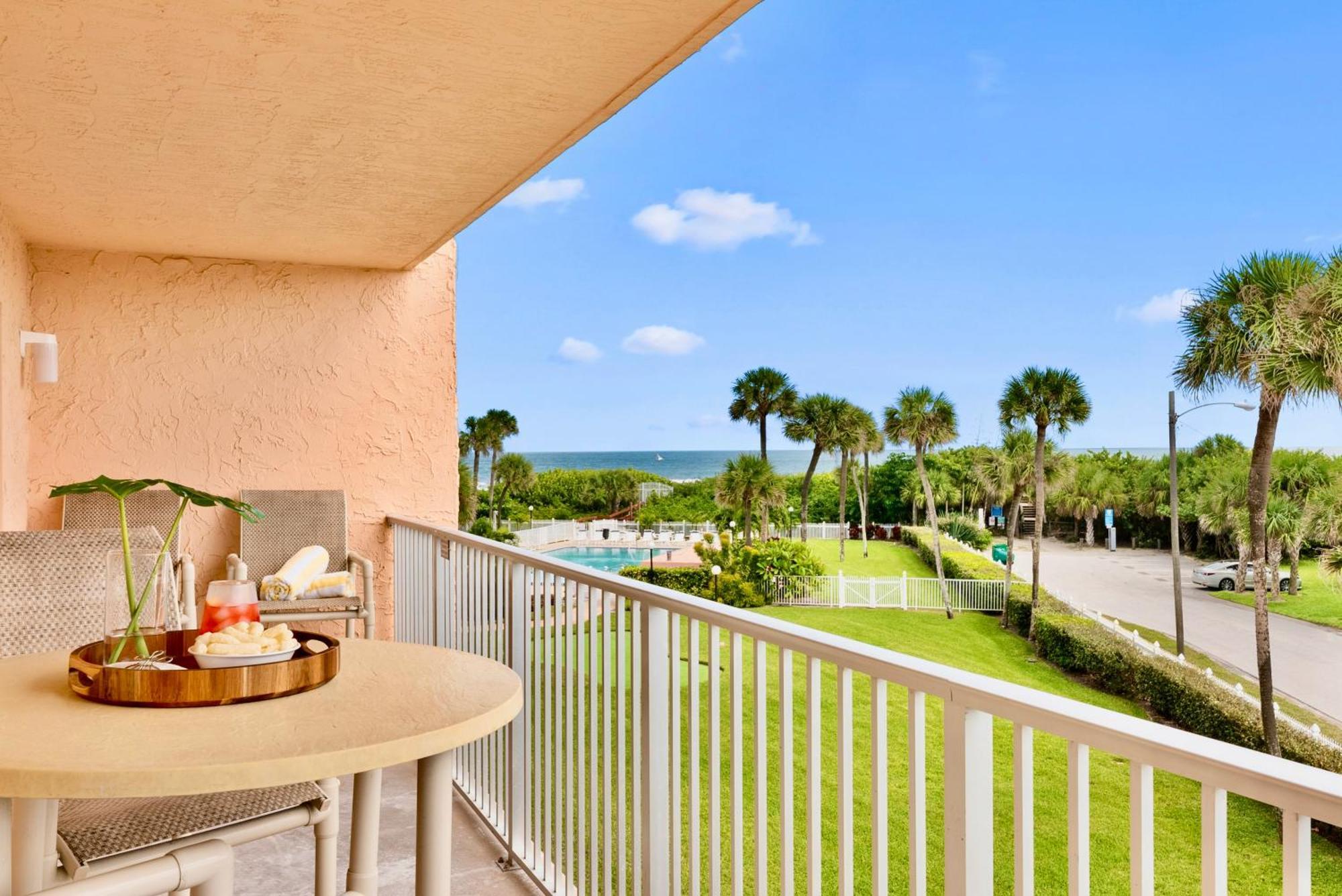 Cocoa Beach Towers Chambre photo